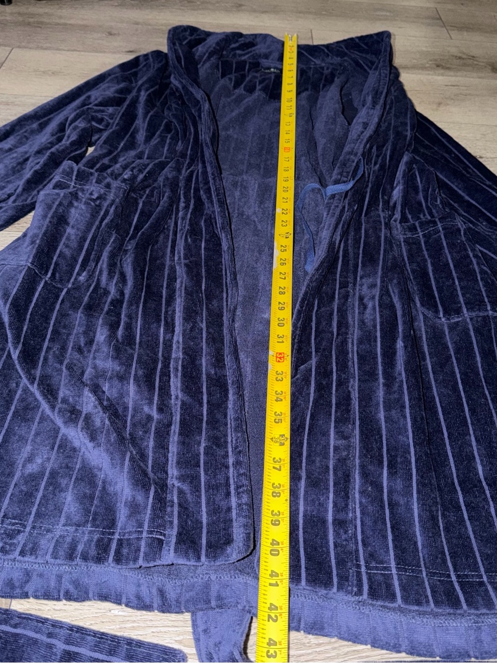 Lauren Ralph Lauren Ribbed Velour Hooded Robe - Picture 5 of 6